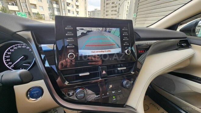 Toyota Camry-11