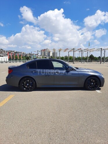 BMW 330-3