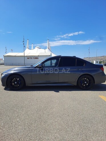 BMW 330-4