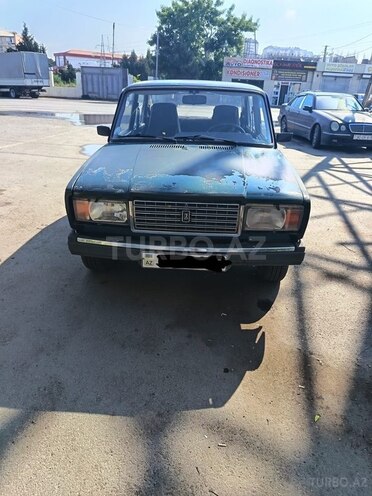 LADA (VAZ) 2107-1