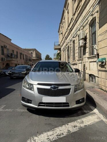 Chevrolet Cruze-1