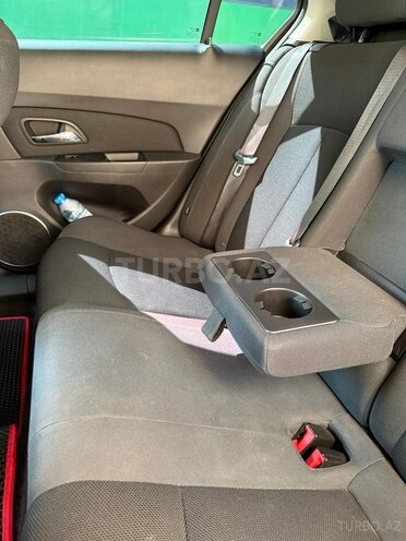 Chevrolet Cruze-4