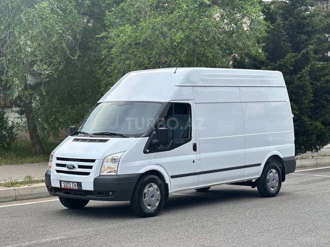 Ford Transit-5