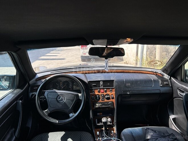 Mercedes C 220-3
