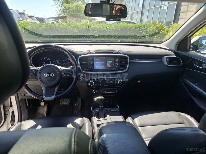 Kia Sorento-2