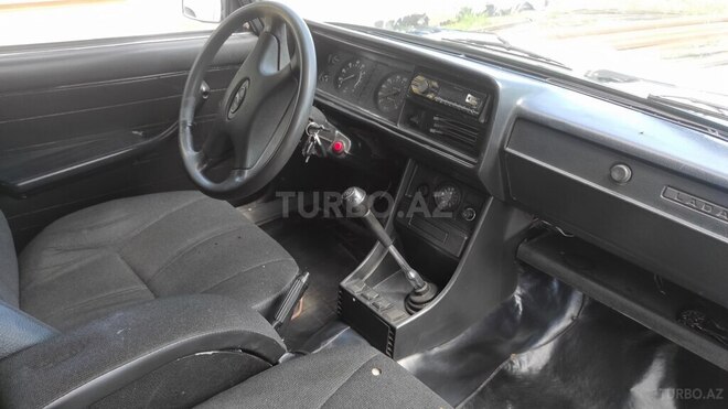 LADA (VAZ) 2107-4