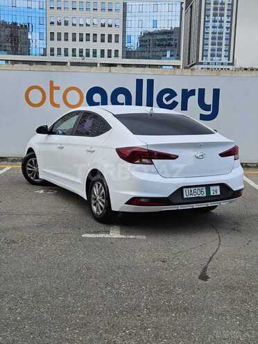 Hyundai Avante-4