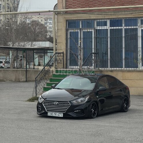 Hyundai Accent-3