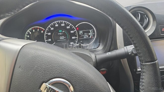 Nissan Note-5