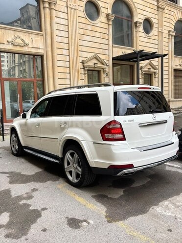 Mercedes GL 550 4MATIC-7