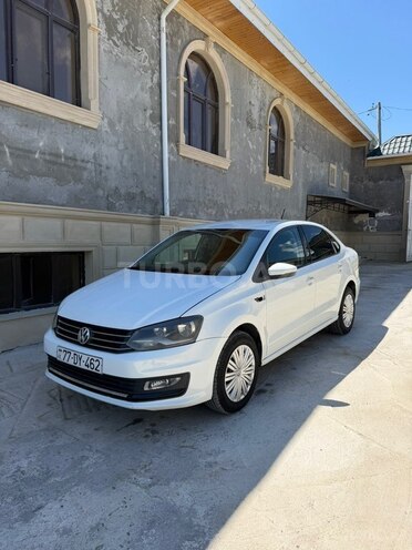Volkswagen Polo-2