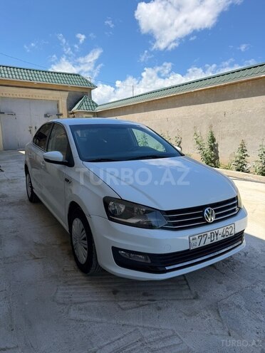 Volkswagen Polo-4