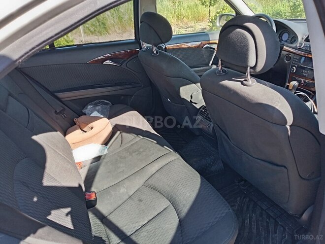 Mercedes E 220-4