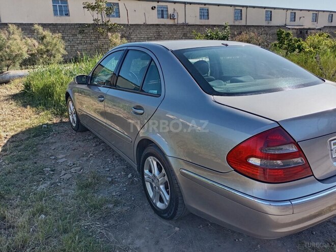 Mercedes E 220-7