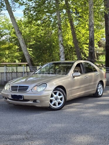 Mercedes C 240-4
