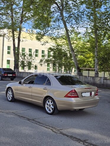 Mercedes C 240-9