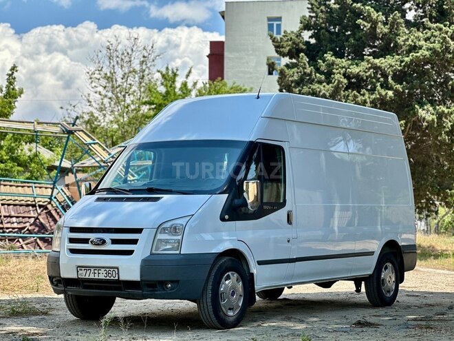 Ford Transit-2