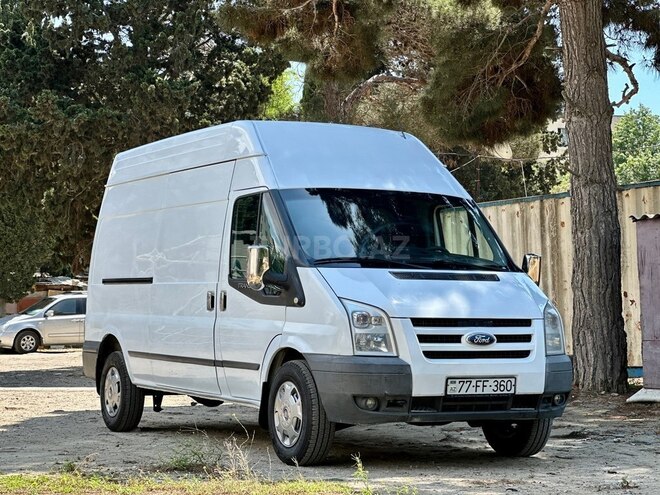 Ford Transit-3