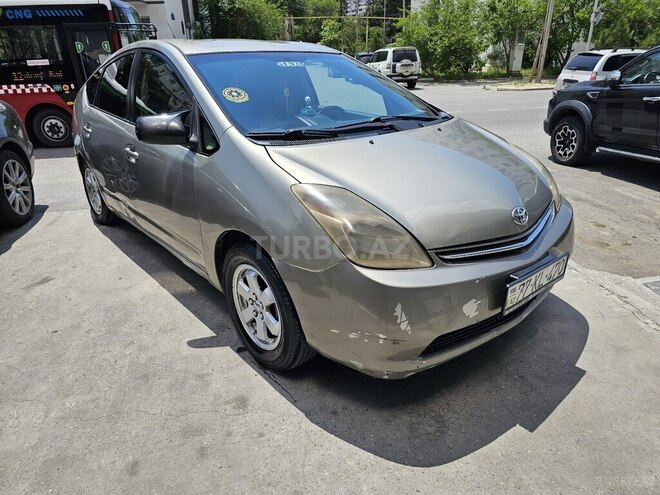 Toyota Prius-3