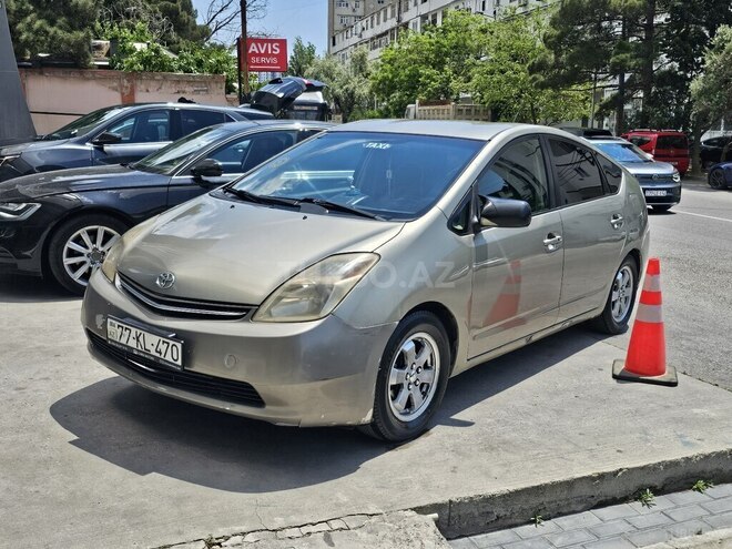 Toyota Prius-1