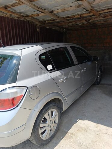 Opel Astra-7