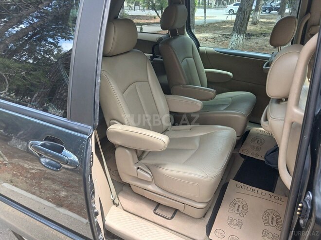 Mazda MPV-11