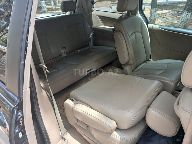 Mazda MPV-13
