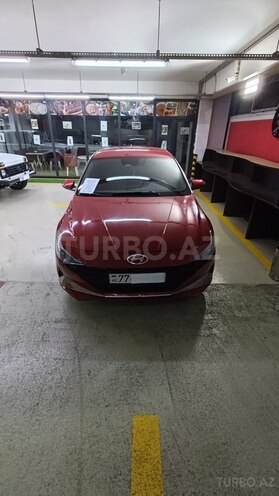 Hyundai Elantra-1