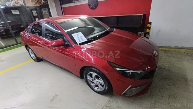 Hyundai Elantra-4