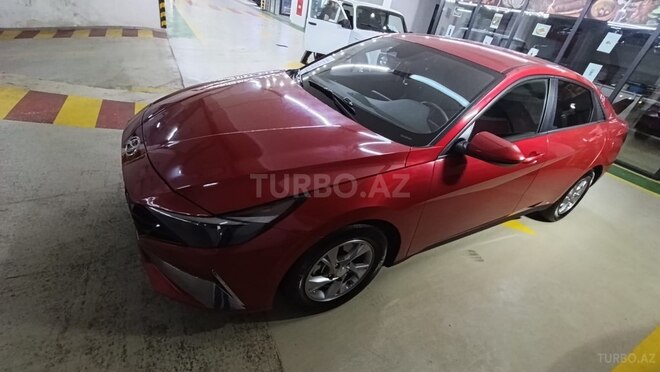 Hyundai Elantra-3