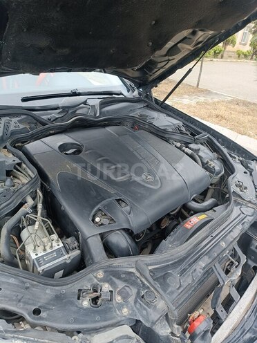 Mercedes E 220-3