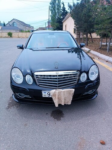 Mercedes E 220-1