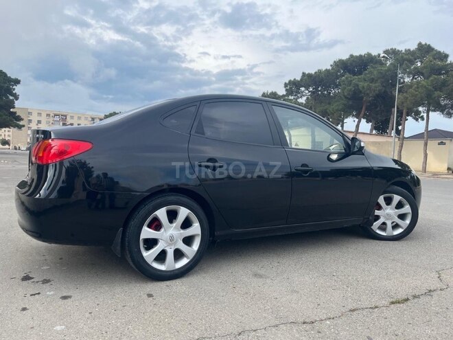 Hyundai Elantra-2