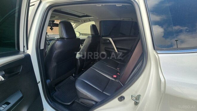 Toyota RAV4-5