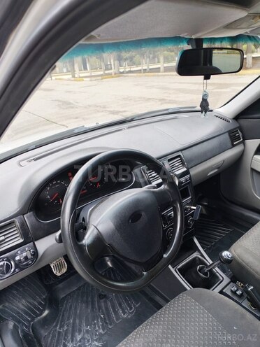 LADA (VAZ) Priora-10