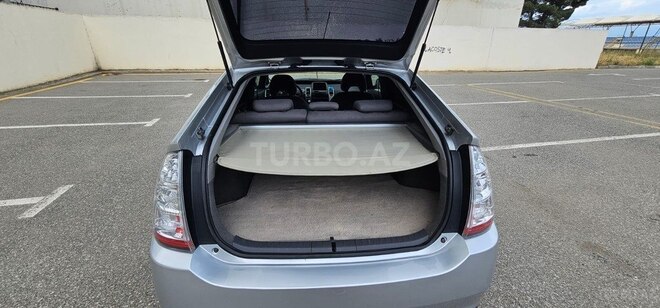 Toyota Prius-11