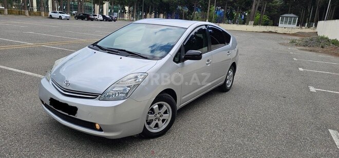 Toyota Prius-2