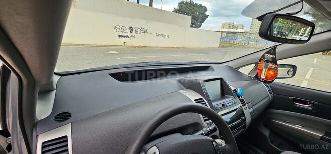 Toyota Prius-6