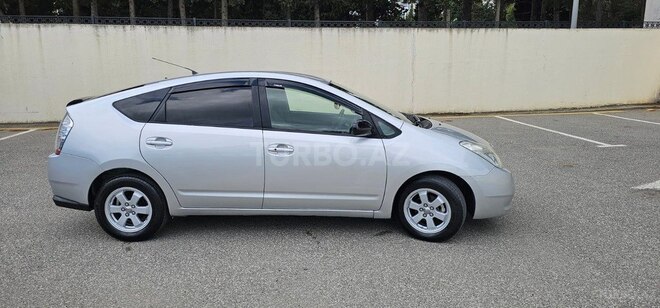 Toyota Prius-7