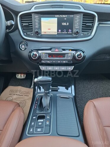 Kia Sorento-17