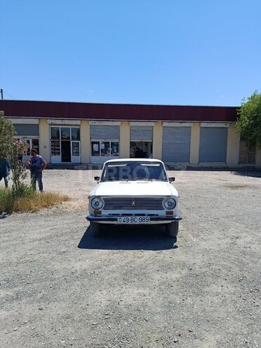 LADA (VAZ) 21011-1