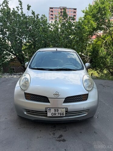 Nissan March-1