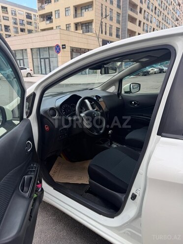 Nissan Note-5