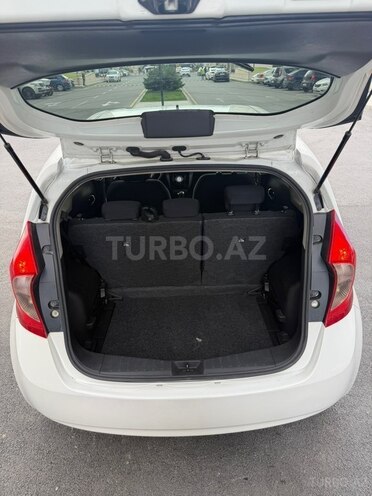Nissan Note-7