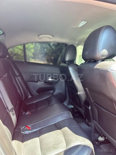 Chevrolet Cruze-9