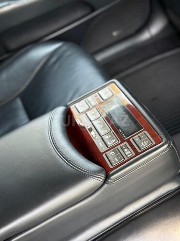 Lexus LS 600h-5