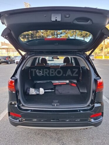 Kia Sorento-9