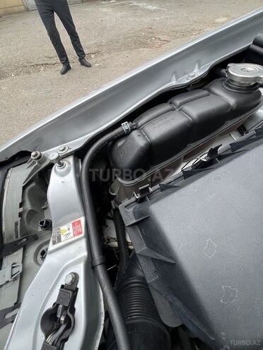 Mercedes E 240-18
