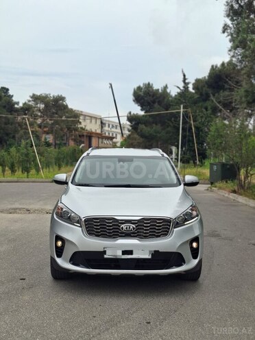 Kia Sorento-1