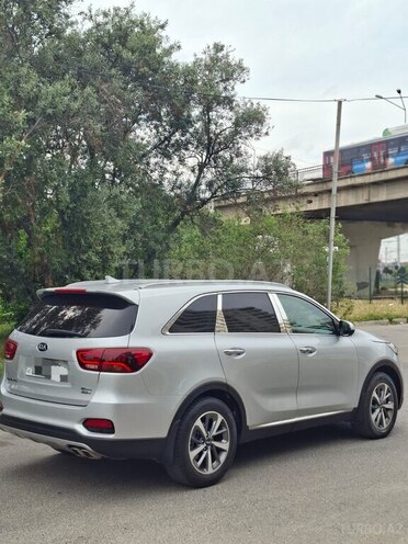 Kia Sorento-5